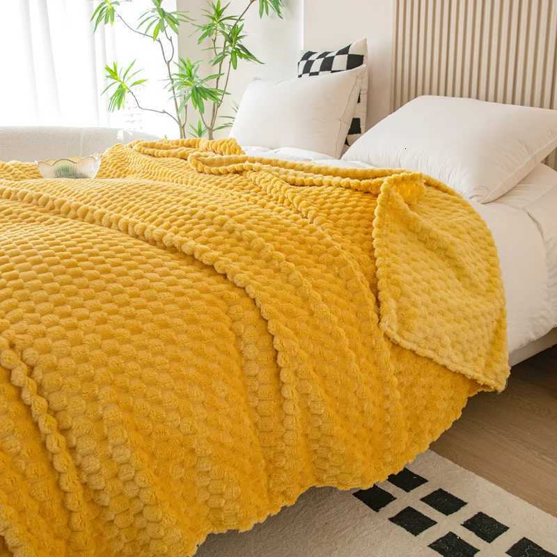 Yellow Plaid Solid Blanket Soft Warm Fluffy Throw Blanket Sofa Cover Milk Velvet Bedspread Bed for Adults Kids Pet Home Textile C251011