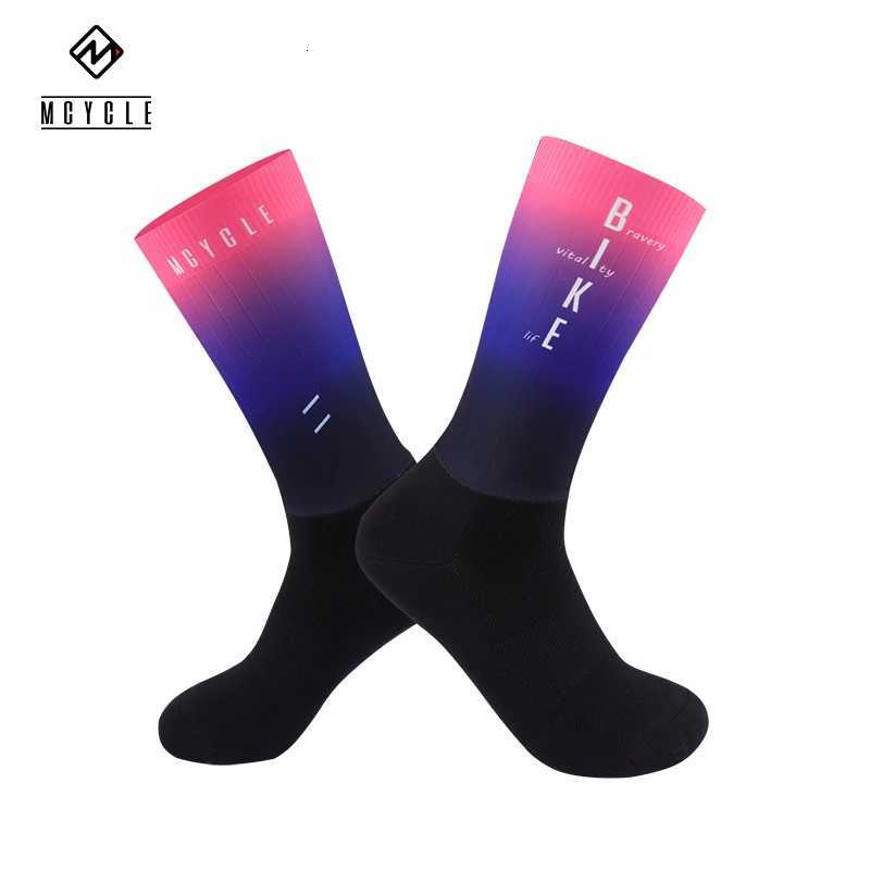 Mcycle Wholesale Compression Sport Socks Running 100 Polyester Bike Bicycle Sock Print Pattern Knitted Aero Cycling SocksW251011