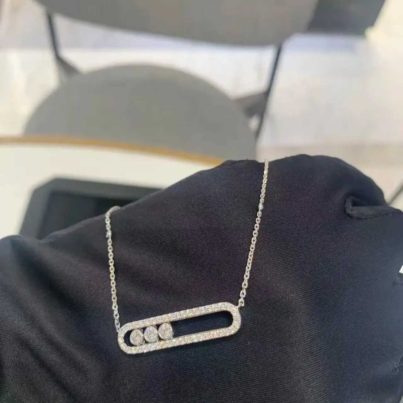 Baby Womens Pendant Necklace Three Mobile Diamonds High Quality S925 Silver Symbolize Yesterday Today Tomorrows LOVE Z251011