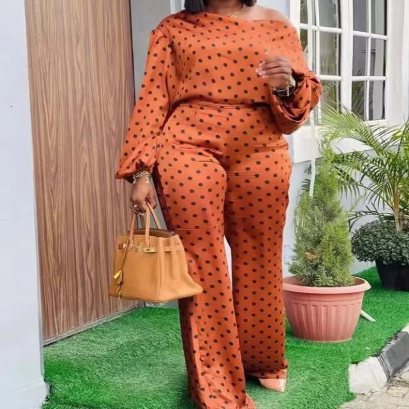 Two piece womens set wave dot printed long sleeved spiral neck top and fashionable loose pants casual for spring 241008