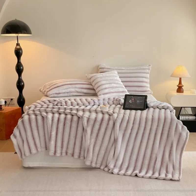 New Rabbit Plush Back Printed Striped Blanket Multifunctional Blanket High Gram Weight Falai Milk Plush Coral Rabbit Plush C251011