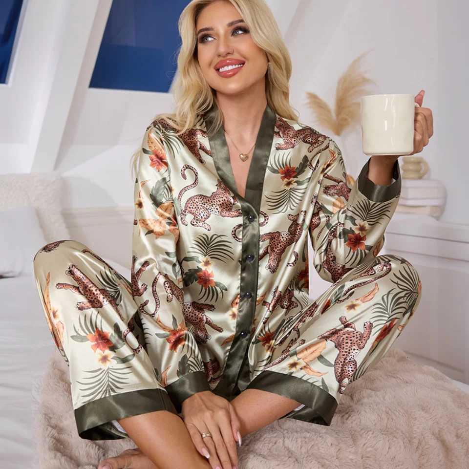 New Women Pajamas Set Sleepwear Sexy Print Leopard Long Sleeve Cardigan Trouser Pijamas Suit Spring Satin Home Wear Loungewear Y251010