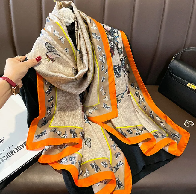 Luxury Brand New Style Autumn Winter Popular Designer Flower Print Headcloth Women Fashion Silk Print Scarf Ladies Beach Shawl Foulard 180*90cm