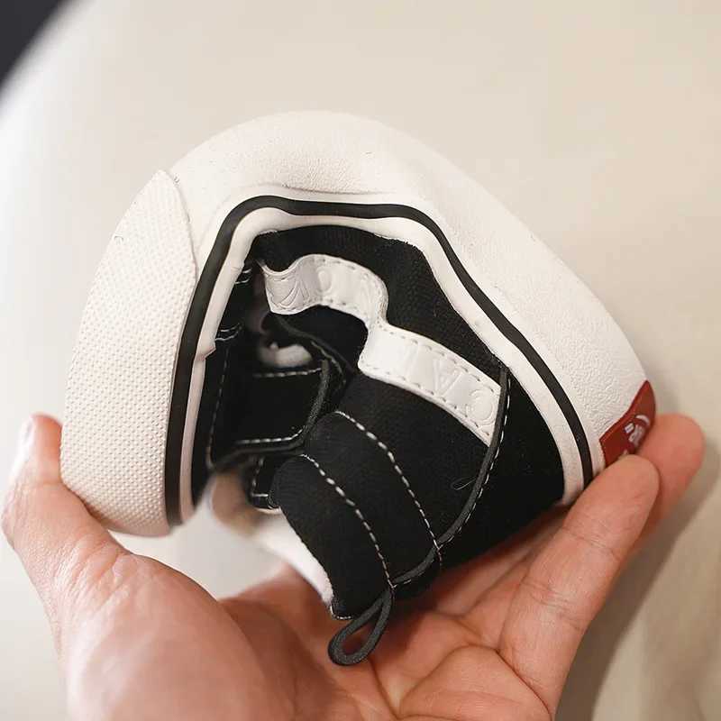 High Tops Fashion Sneakers School Soft Soles Nonslip Childrens Casual New Canvas Shoes Y251011 XJ260303