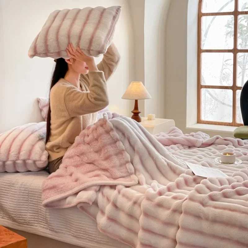 New Rabbit Plush Back Printed Striped Blanket Multifunctional Blanket High Gram Weight Falai Milk Plush Coral Rabbit Plush C251011