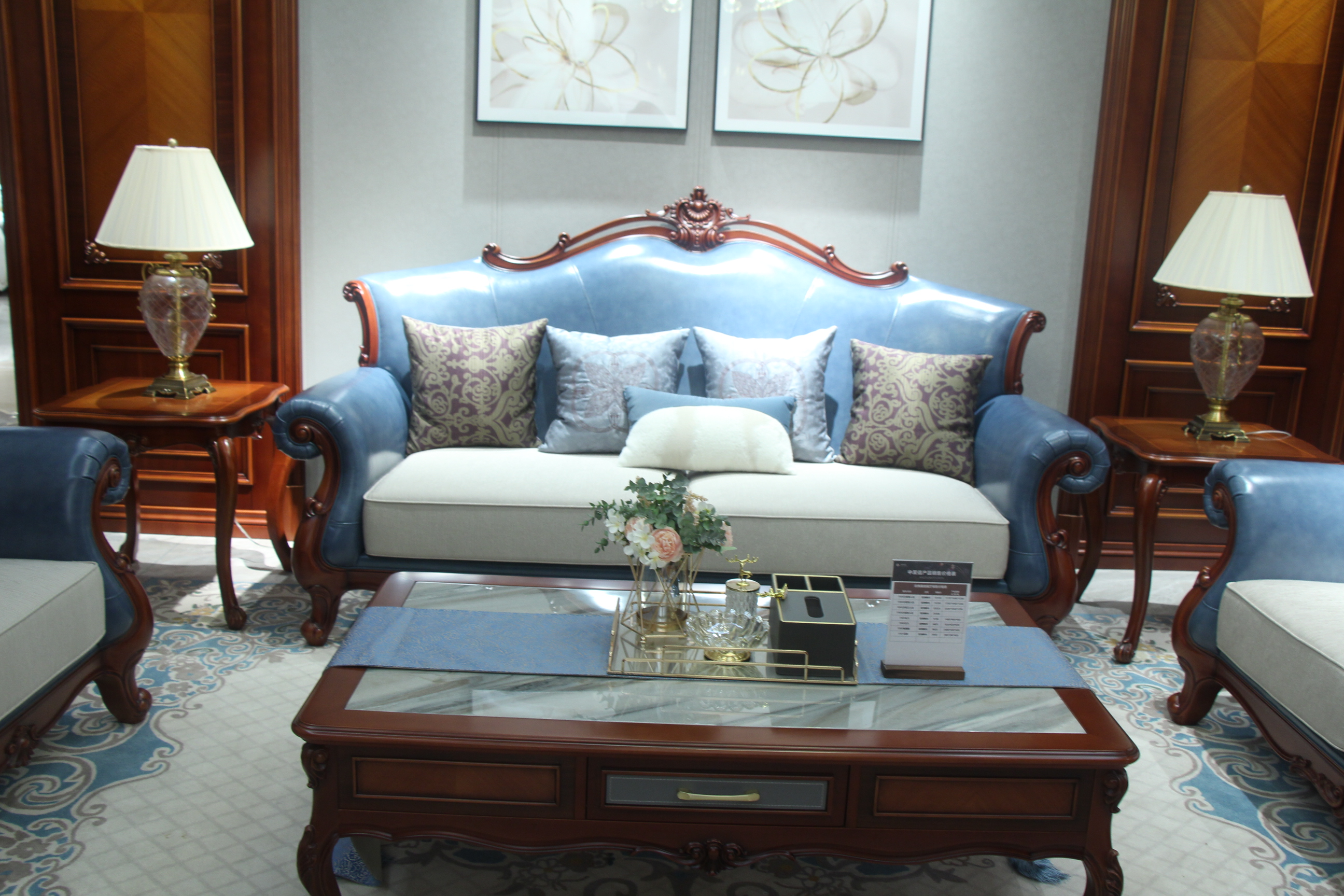 Zhong zhixin Luxurious sapphire blue sofa Solid wood and genuine leather large sofa crafted with care by Danish designers