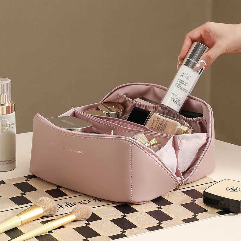 Large Capacity Cosmetic Bag Portable Travel Toiletry Organizer with Mtiple Pockets HighEnd Ins Famous Makeup Storage Pouch D251011