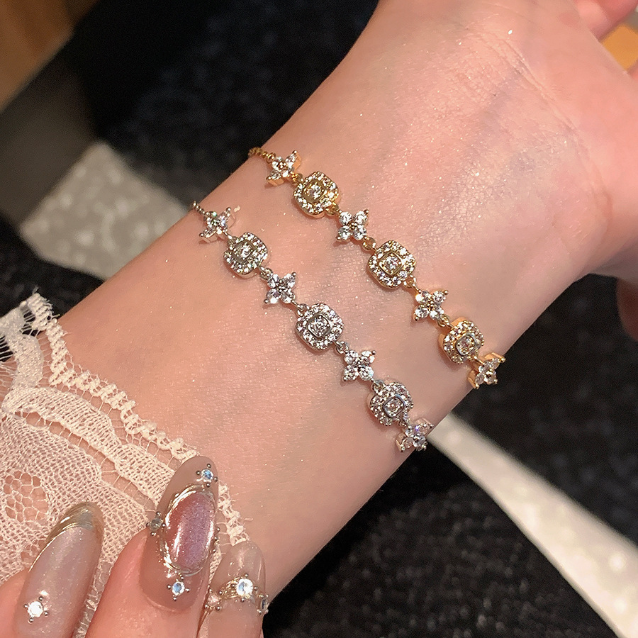Designer Jewellery High Quality Silver Toned Bracelet with Rhinestone Star Accents Delicate Daily Gift for All Occasions Textured Dainty Accessory