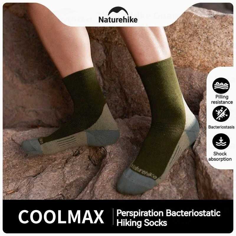 Naturehike Outdoor Sports Socks Men Women for Hiking Trekking Cycling Running COOLMAX Fabric Damping Socks Ball Mid Calf ShortW251011