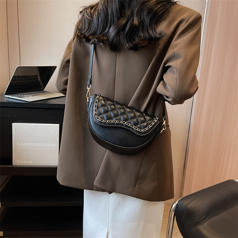 hot Free delivery designer shoulder bag Fashionable and soft women's crossbody bag comfortable and beautiful