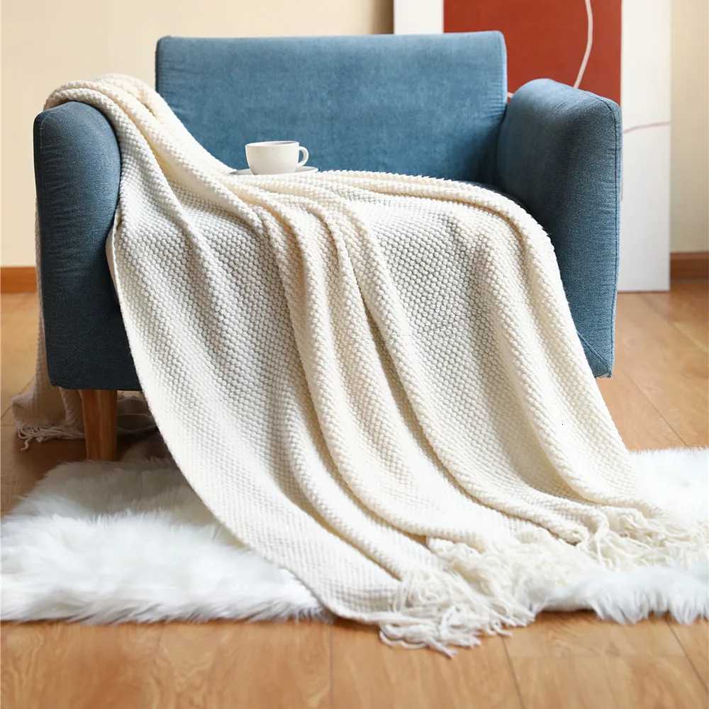 Textile City Corn Grain Waffle Embossed Knitted Blanket Home Decorative Thickened Winter Warm Tassels Throw Bedspread 130x240cm C251011