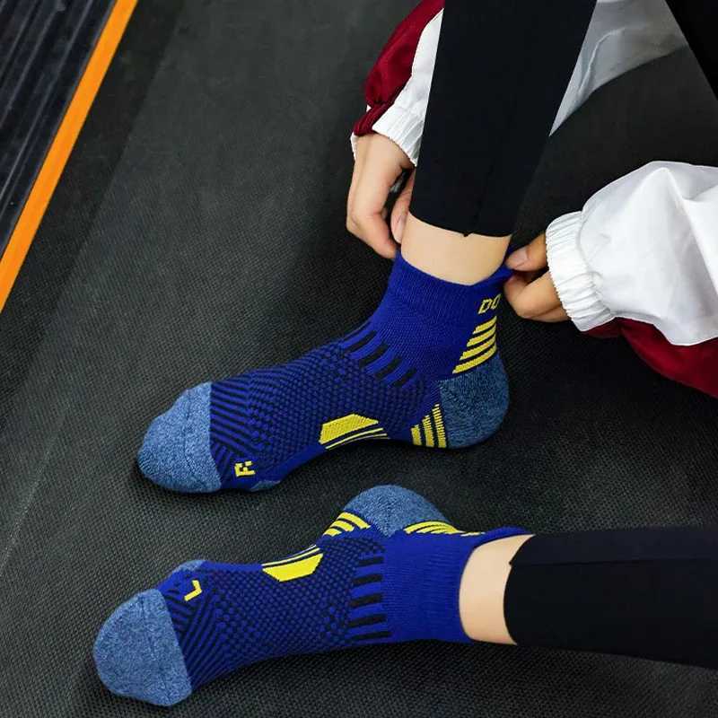 3 Pairs Marathon Running Socks Man Women Professional Sport Ankle Sock Fitness Thickened Cushioned Tube Low Cut Boat Short SocksW251011