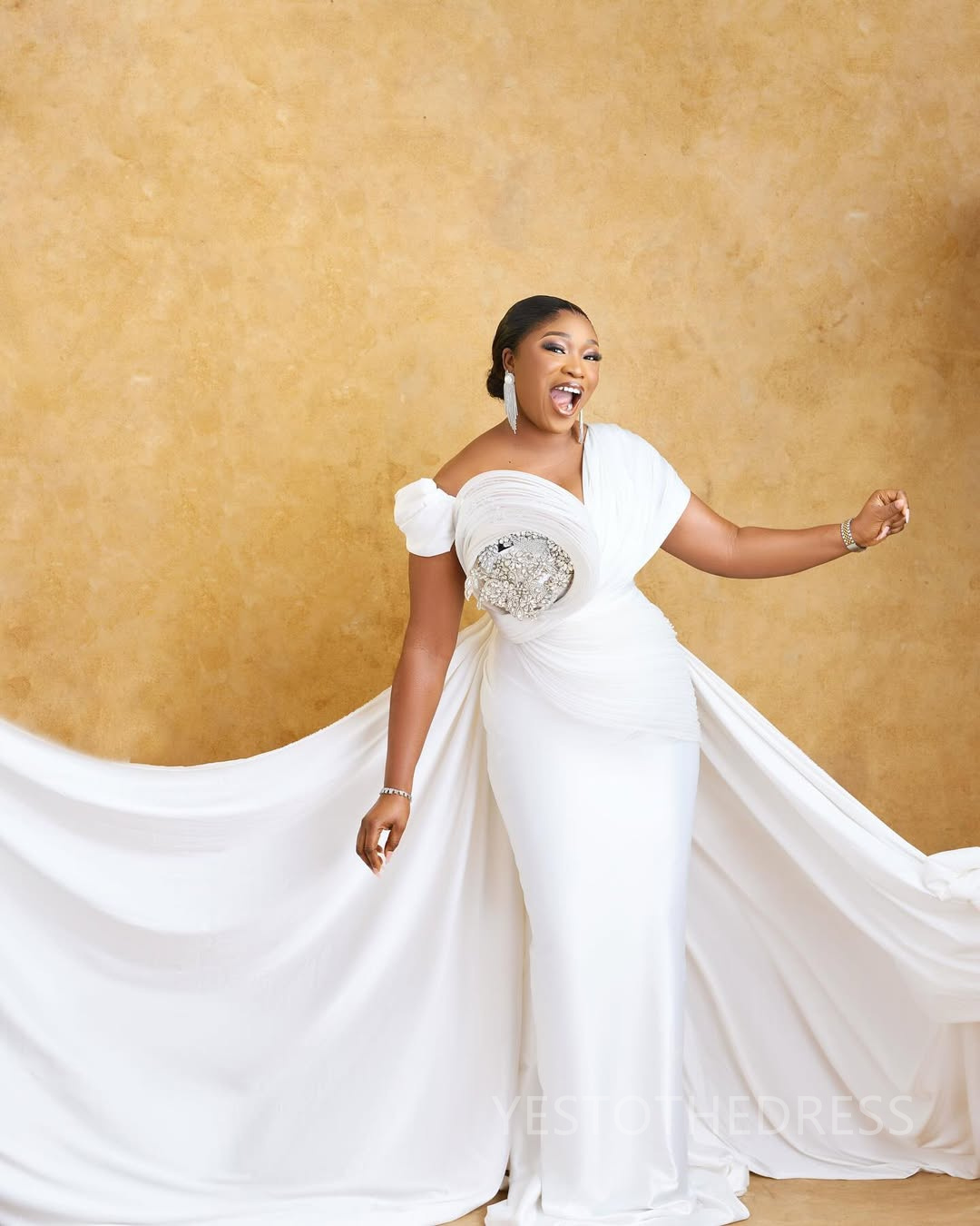 Plus Size Prom Dress 2025 Mermaid Evening Dresses Formal Gowns For Black Women Off Shoulder Beaded Crystals Rhinestones Birthday Dress Reception Gowns