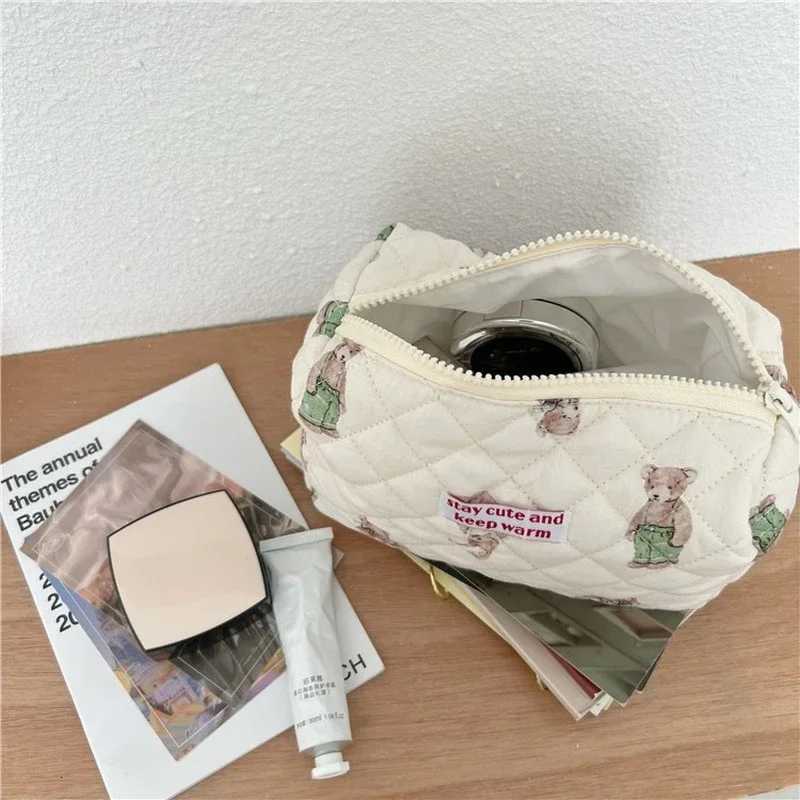 Little Bear Bunny Travel Cosmetic Bag for Wen Makeup Storage Bag Large Toiletry Bags Fem Beauty Case Cott Cosmetic Pouch D251011
