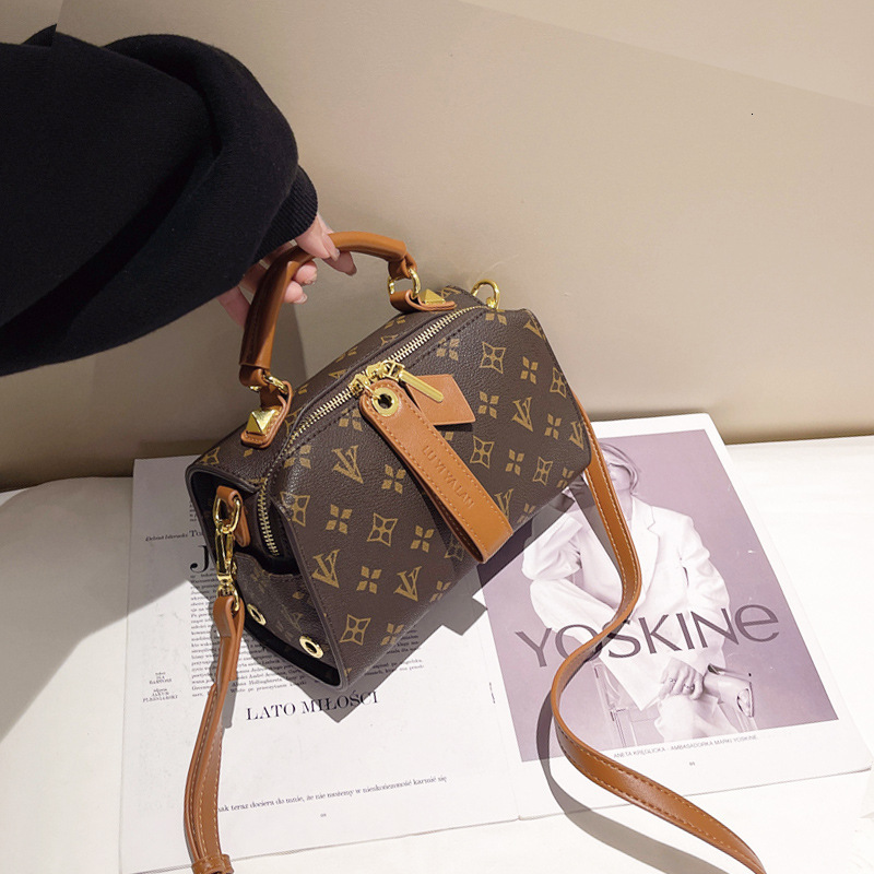 TB BHULAMTE Designer High-end Fashion 2025 Spring/summer Women's Luxury Bag New French Niche Retro Flower Boston Pillow Bag Crossbody Bag