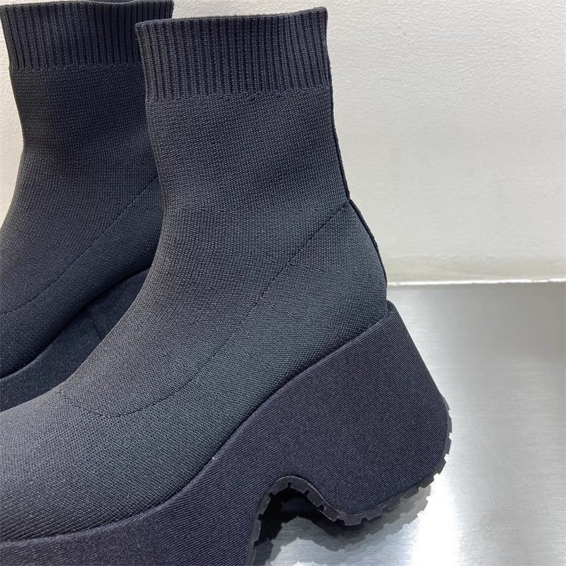 Black Matte Leather Big Round Toe Cross Tied Lace Up Thick Sole Midcalf Boots Men High Top Leisure Outdoor Short Chelsea Boots 250918