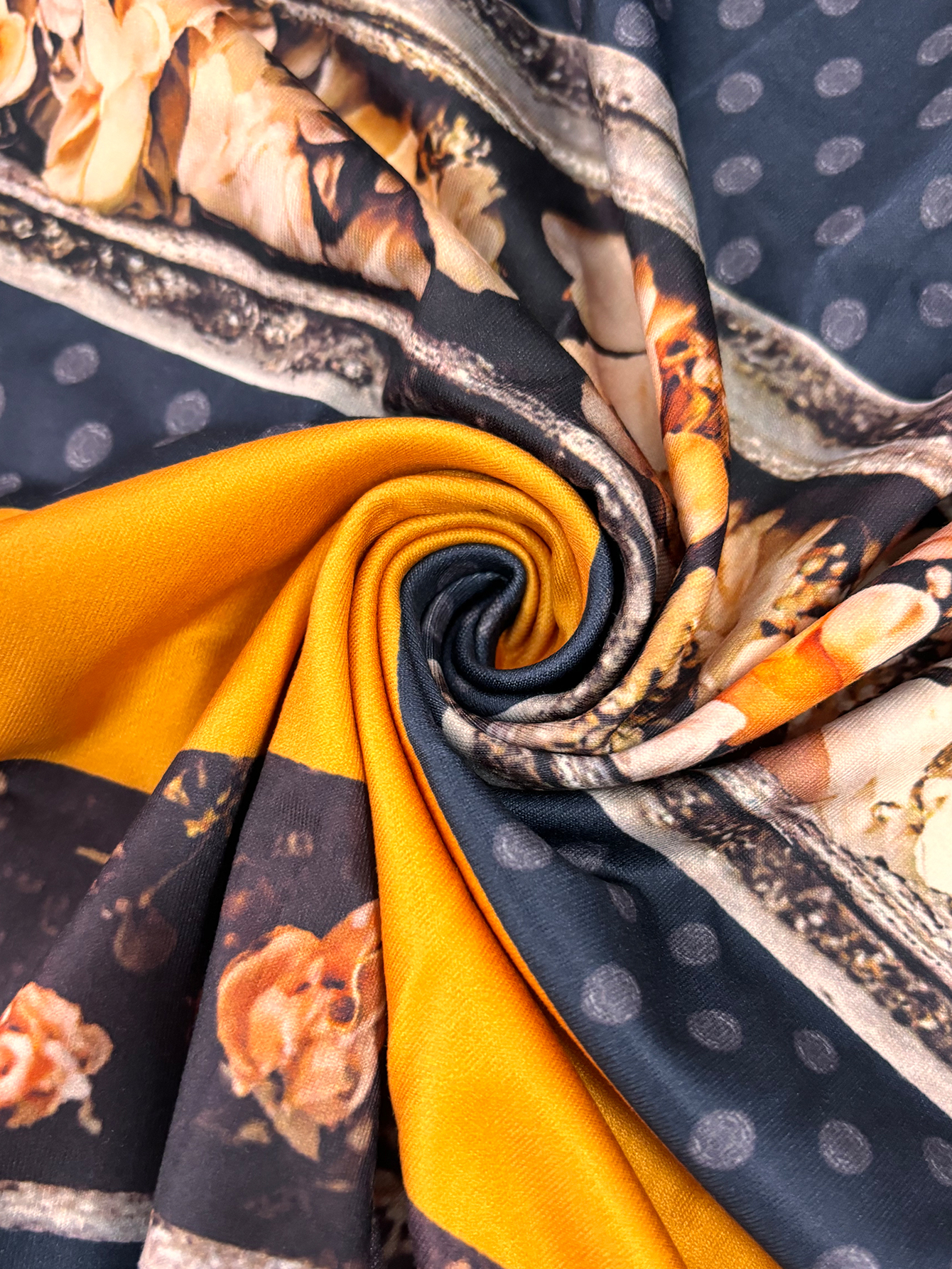 Women's Autumn Winter New Floral Printed Maxi Dress - Casual Versatile Vacation Round - Neck Long - Sleeve Dress-CF56278