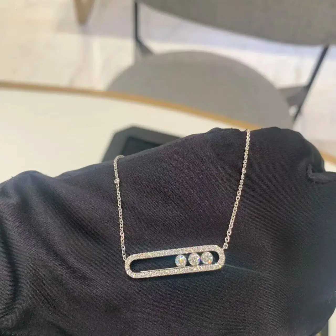 Baby Womens Pendant Necklace Three Mobile Diamonds High Quality S925 Silver Symbolize Yesterday Today Tomorrows LOVE Z251011