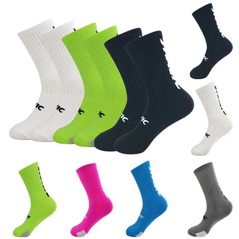 5 Pairs Cycling Socks Men Bicycle Sport Running Bike Socks Mid Tube Compression Outdoor Racing MTB Road Bike Socks BreathableW251011