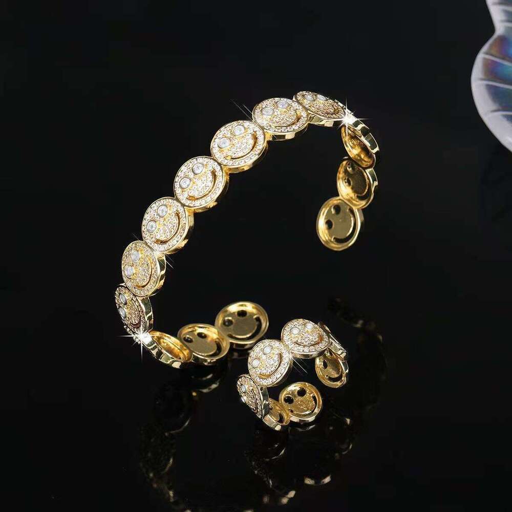 Smiley Face for Women, Ins Fashion Design, Trendy Personality Open Copper Bracelet