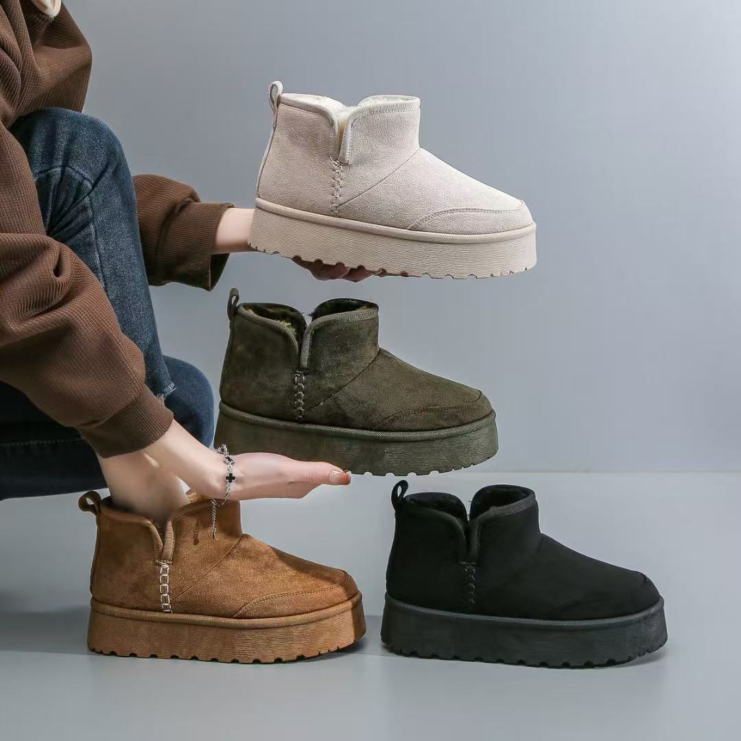 Women's Fashion Snow Boots - Fleece Lined & Thick Cotton Insulation