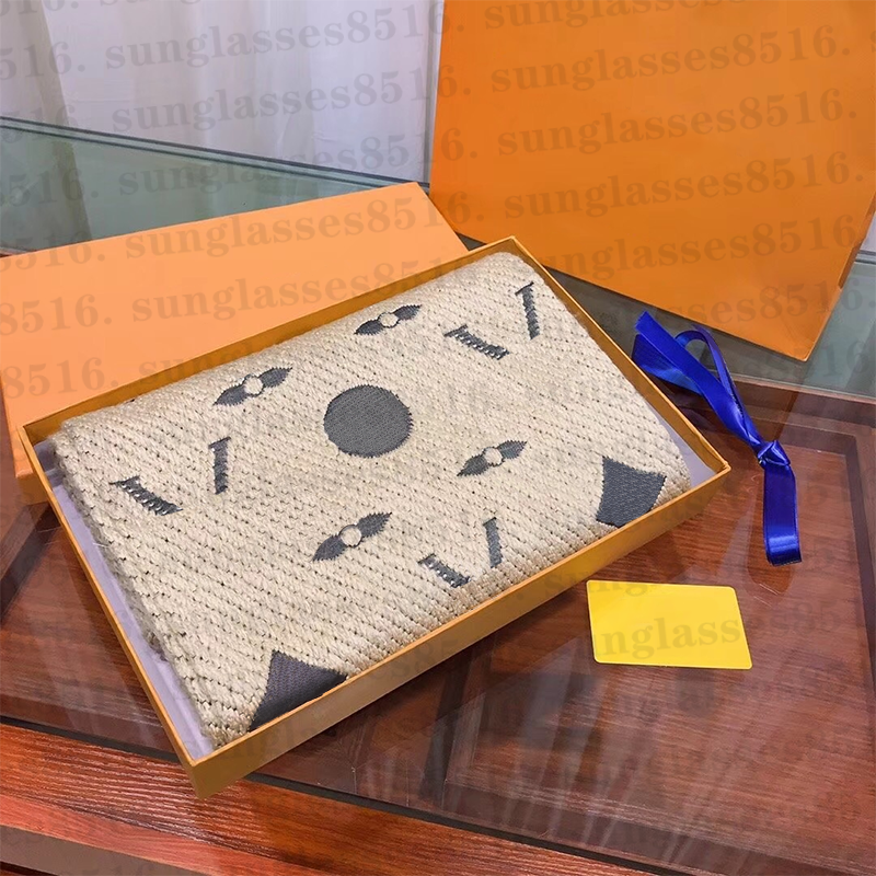 Luxury designer scarf for women classic Brand Luxury Scarves mens womens fashionable V letter scarf large Tassel shawl thickened warm Scarves