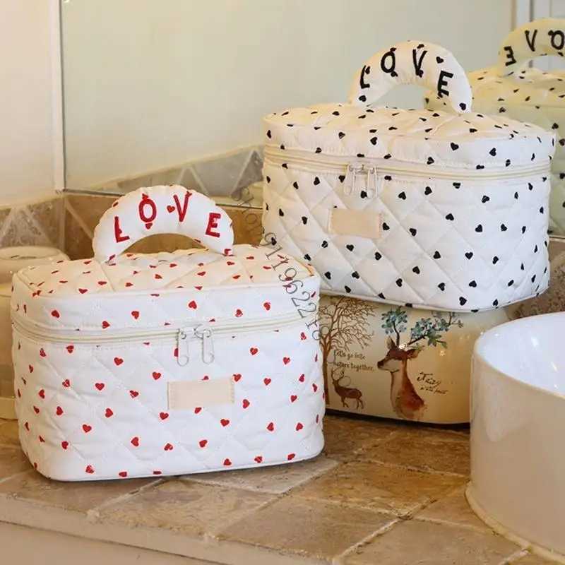 Large Capacity Cosmetic Bag Travel Toiletry Case Quilted Makeup Bag for Wan 066F D251011