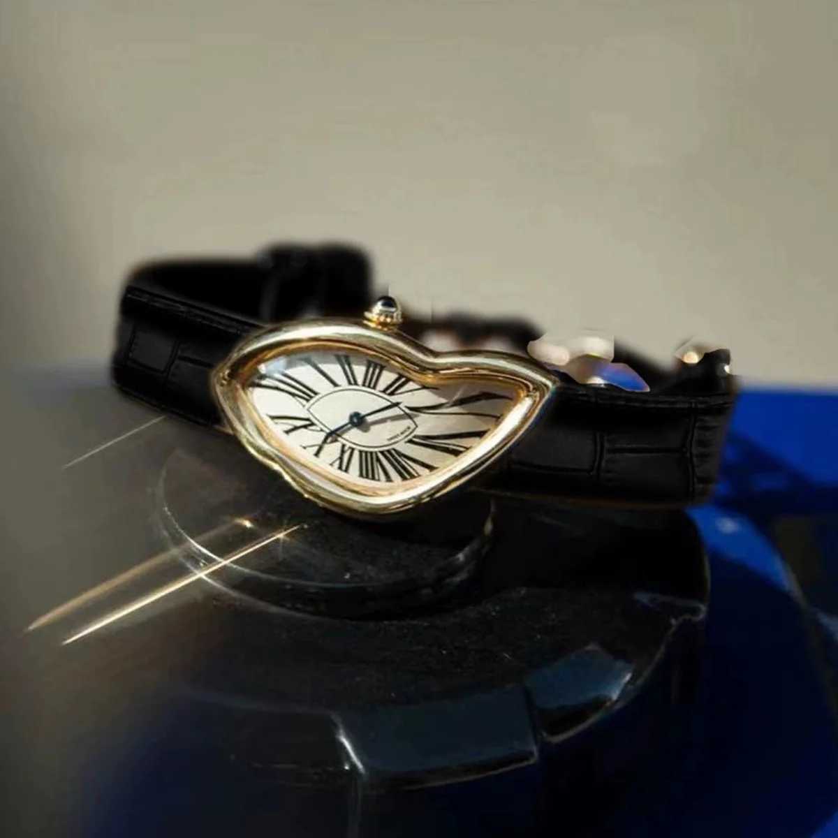 AAA y2k High Quality Quartz Watch Men Fashion Twisted Case Business Mens Watches Top Luxury Leather Waterproof Watch Clock Gift Y251011