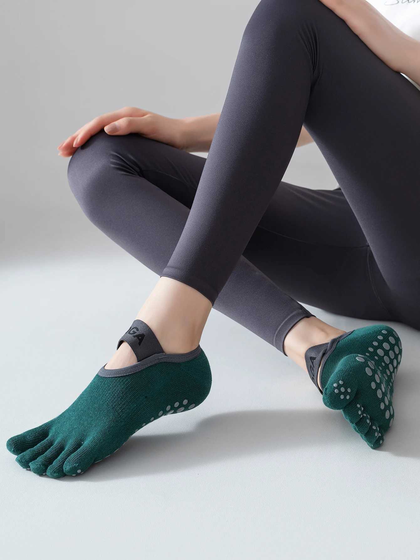 1 pair of womens five finger socks professional anti slip yoga socks Pilates fitness socksW251011