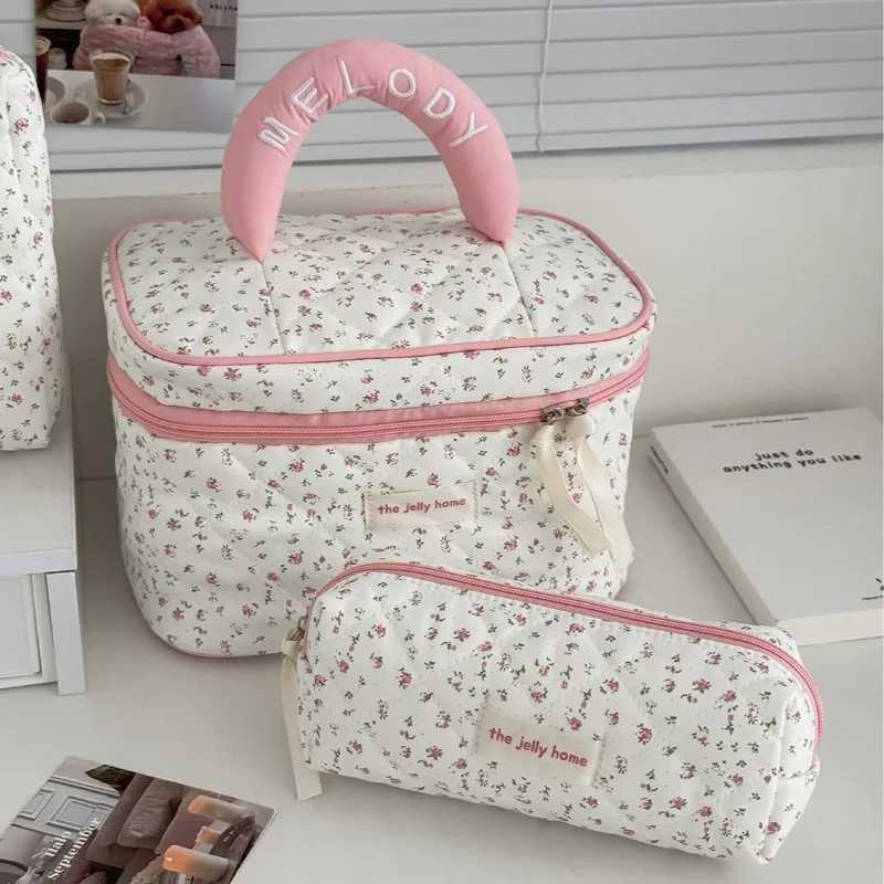 1pc Rose Makeup Bag Large Capacity Travel Cosmetic Case Waterproof Toiletry Pouch Cute Floral Ins Wens Beauty Organizer D251011