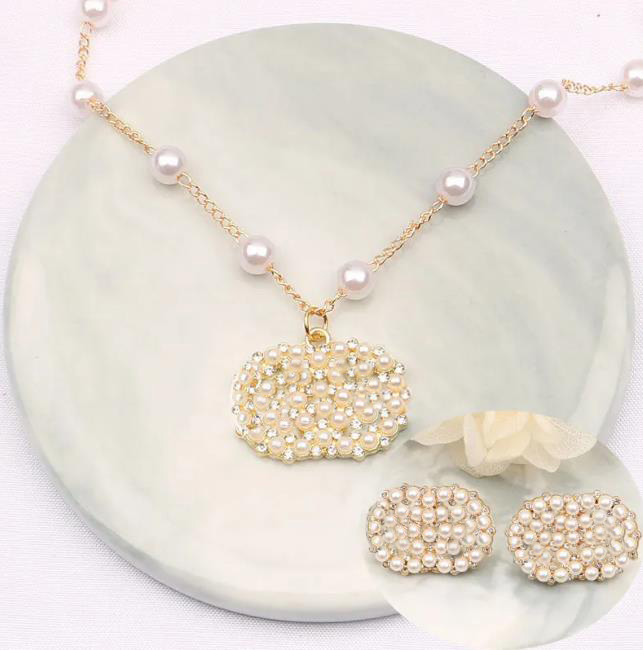 Newest Jewelry Sets Letter Designers Earrings Necklace 925 Silver Ear Stud 18K Gold Plated Pearl Diamond Geometric Pendants Necklaces Chain Women Wedding Gifts