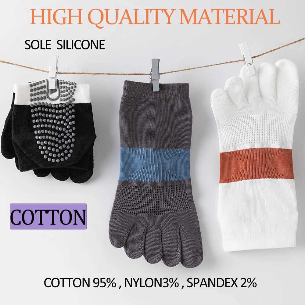 6 PAIRS Fashion Womens Split Toe Sport Socks Seamless AntiOdor Ventilated Yoga Socks with Silicone Dots Colorful StripeW251011