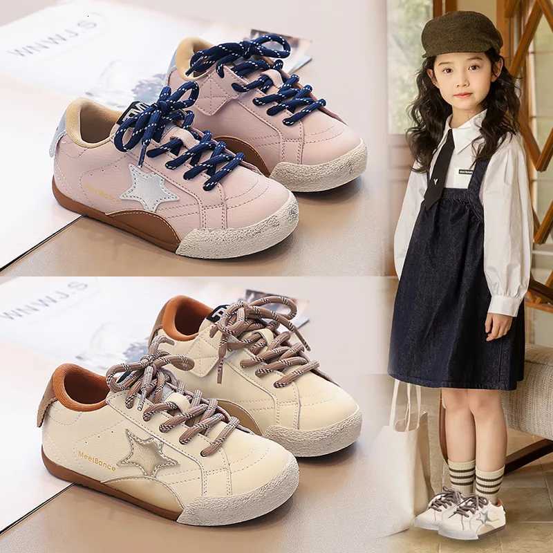 Childrens Spring Autumn Fashion Board Girls Simple Soft Soled Casual Shoes Boys Star Front Lace Up Versatile Kids Sneakers Y251011 XJ260303