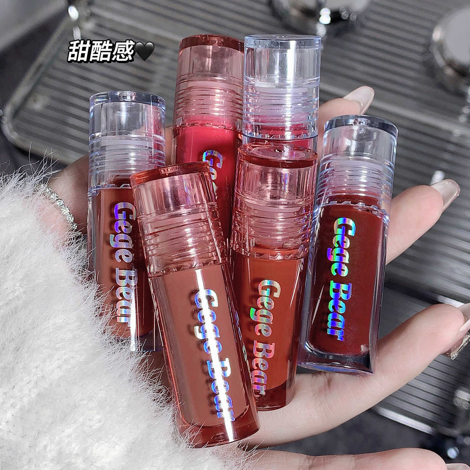 Lip gloss set box - Water-glow mirror-like glass effect - Autumn/Winter moisturizing lip color - Long-lasting and not prone to fading - Suitable for s