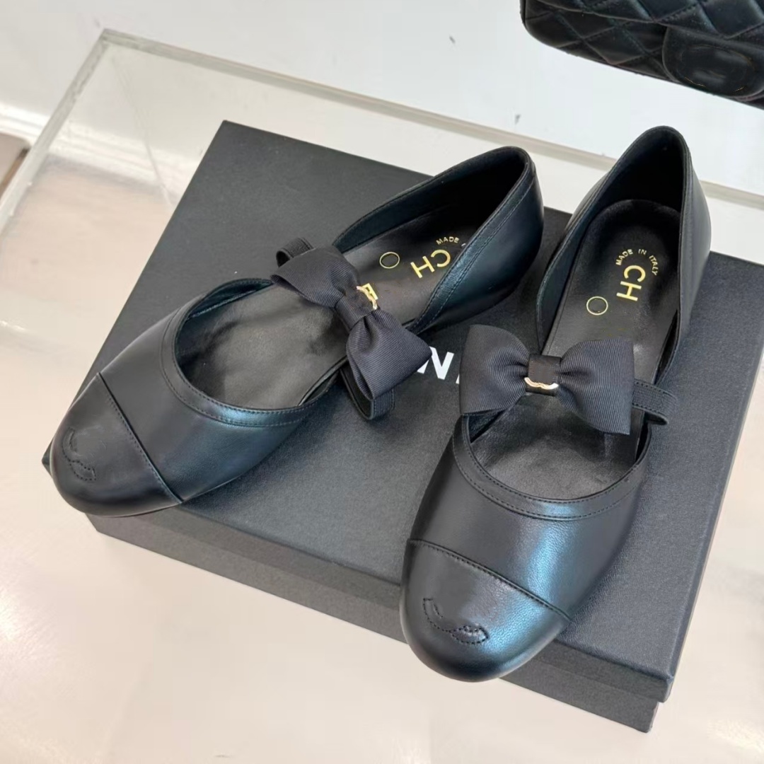 2025AW Designer Mary Jane Women's Shoes Paris Women's CC Ballet Flats Bow Decorated Women's Shoes Luxury Flat Shoes 2 types