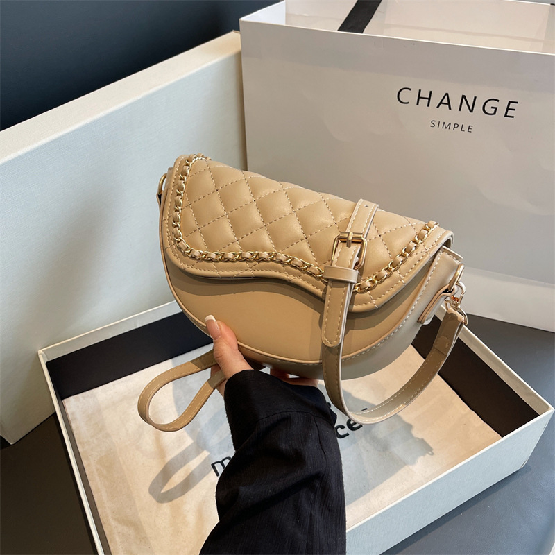 hot Free delivery designer shoulder bag Fashionable and soft women's crossbody bag comfortable and beautiful