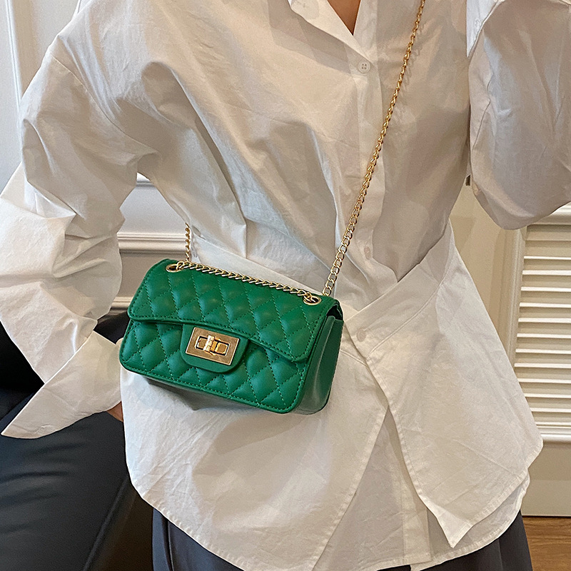 Free delivery designer shoulder bag Fashionable commuting women's crossbody bag simple and practical