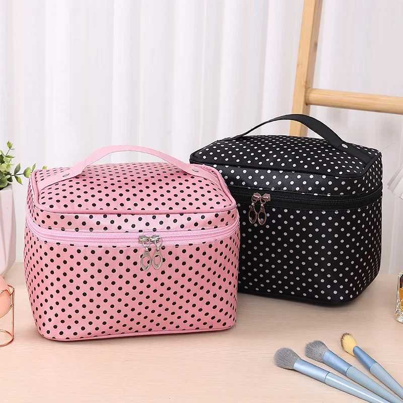 Hot S Of The Seas New Fi Large Capacity round Dot Makeup Bag Portable Handbag Cosmetic Storage Bag High Ahetic Valu D251011