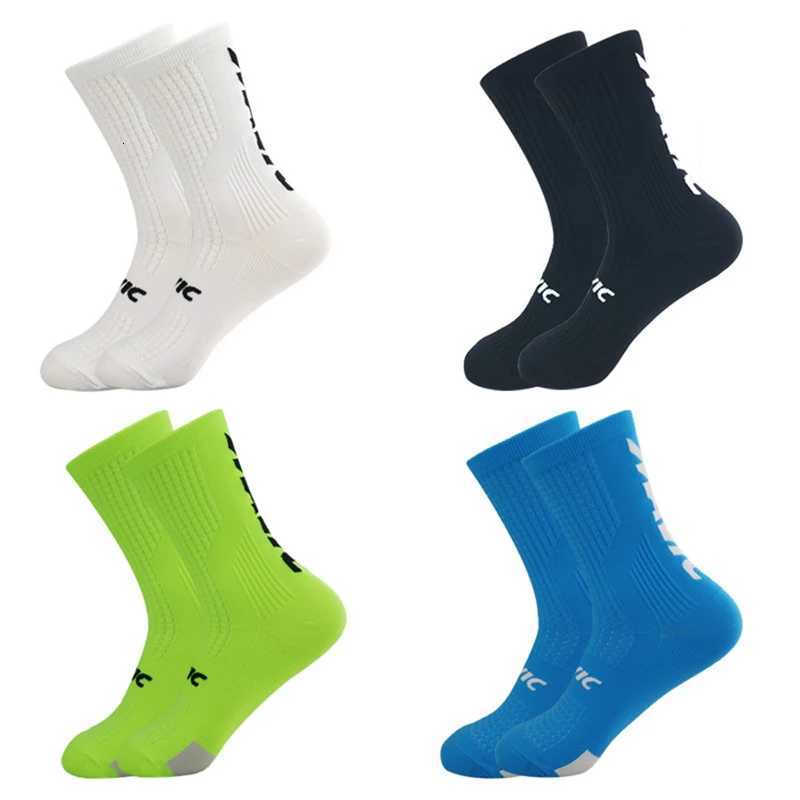 5 Pairs Cycling Socks Men Bicycle Sport Running Bike Socks Mid Tube Compression Outdoor Racing MTB Road Bike Socks BreathableW251011