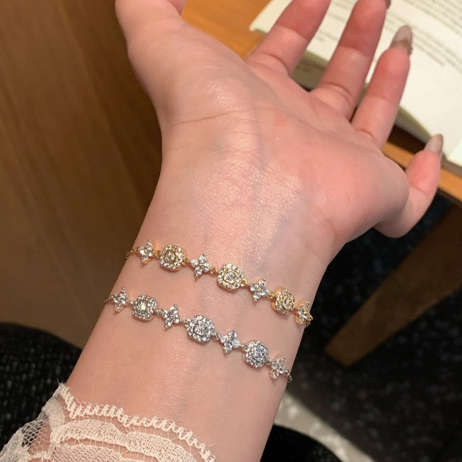 Designer Jewellery High Quality Silver Toned Bracelet with Rhinestone Star Accents Delicate Daily Gift for All Occasions Textured Dainty Accessory