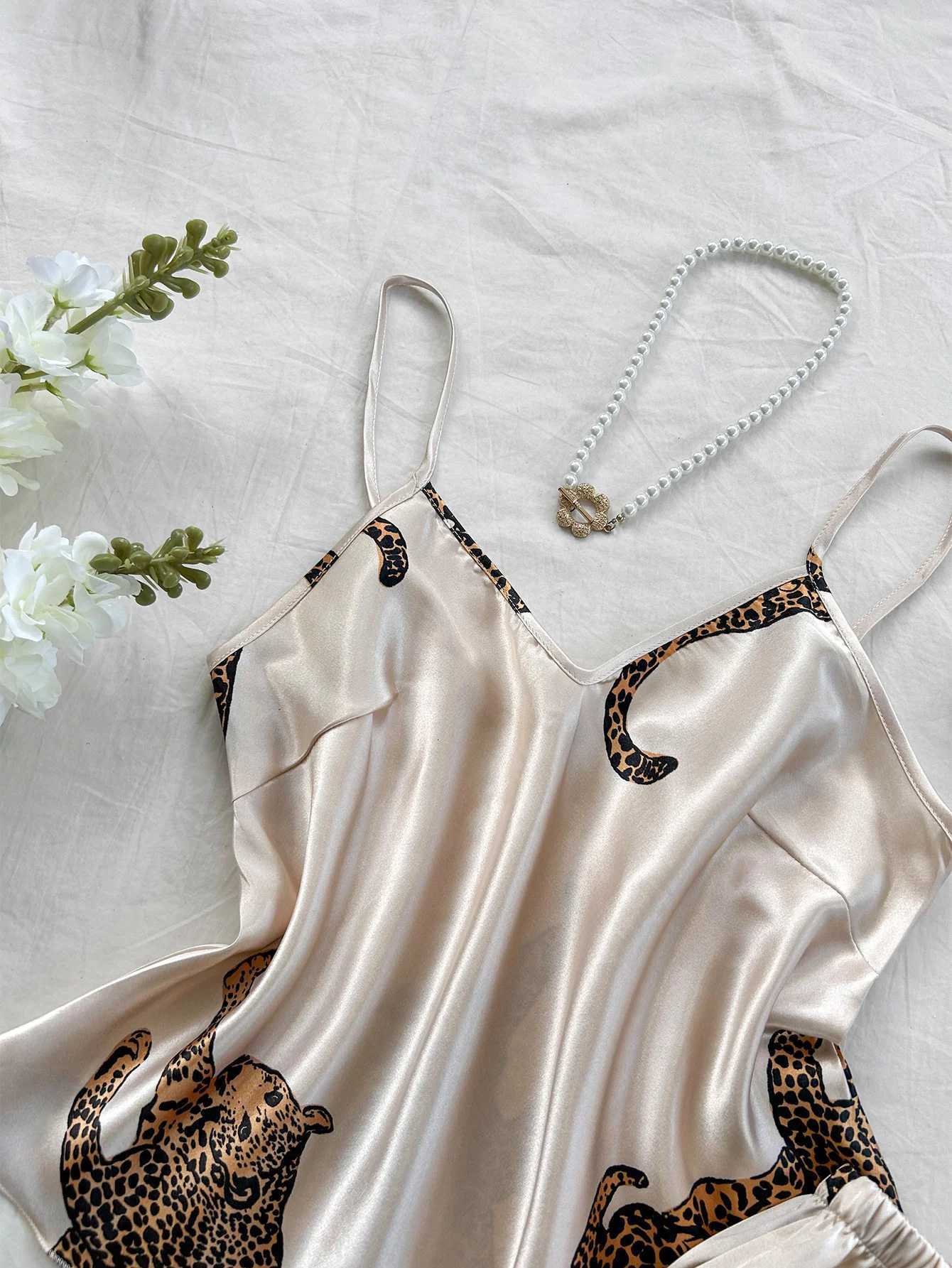 Comfortable Fashionable 2pcs VNeck Leopard Print Suspender Long Pants Pajama Set Y251010