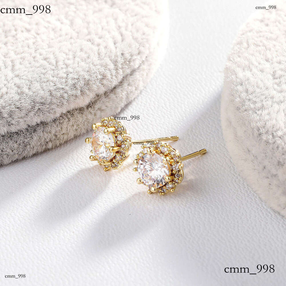Fashion Men's Super Shiny Dia Iced Out VVS Needle Plum Blossom Inlaid Full Zircon Earrings Versatile Accessories