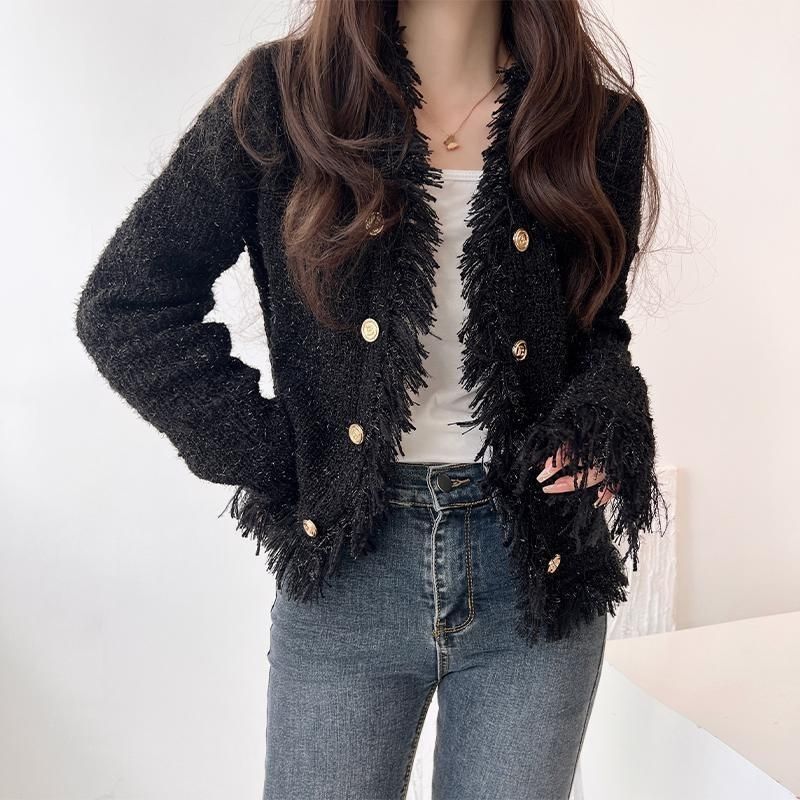 2025 luxury autumn and winter new top elegant social cardigan wool sweater designer jacket sweater jacket fashion white V-neck tassel design top
