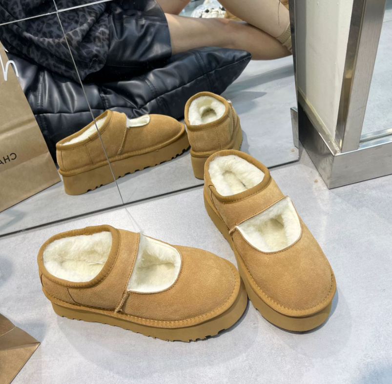The new autumn and winter style of Mary Jane snow boots made of cowhide and wool thick-soled height-increasing casual anti-slip warm and fleece
