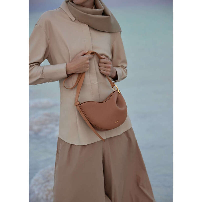 designer bag Luxury bag French Niche Brand Pol Color Matching New Women's Tonca Pea Genuine Leather Shoulder Crossbody fashion Bag