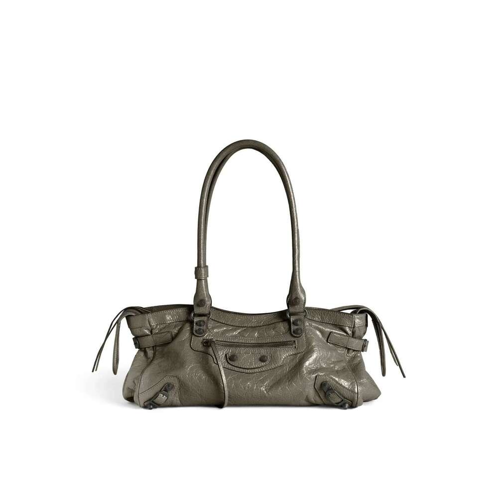 Designer Bag Tote Bag Shoulder Bag Autumn Winter New Single Shoulder Rivet Motorcycle Hot Girl Commuter Underarm Bag Large Capacity