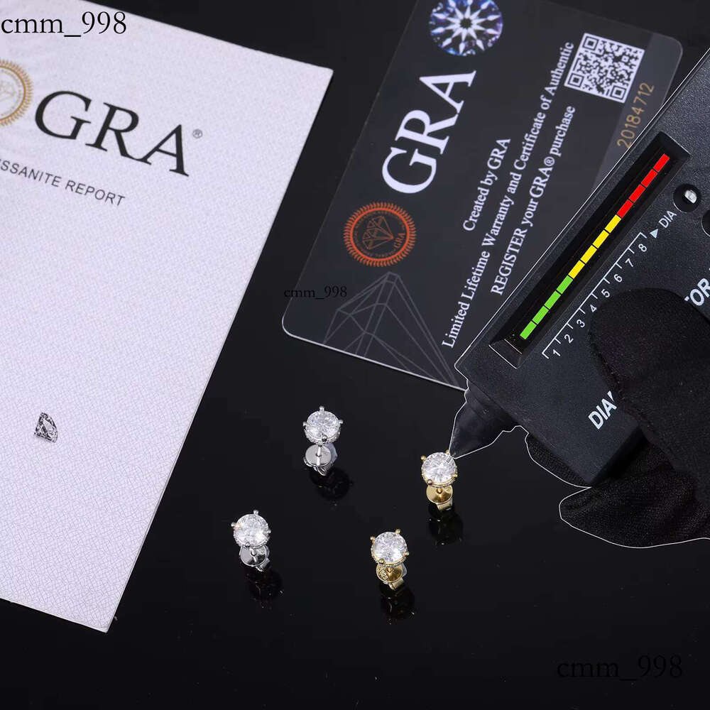 Hot S Sier D Color 6mm Moissanite Earrings Classic Four Claw Design Simple All-Match Accessories