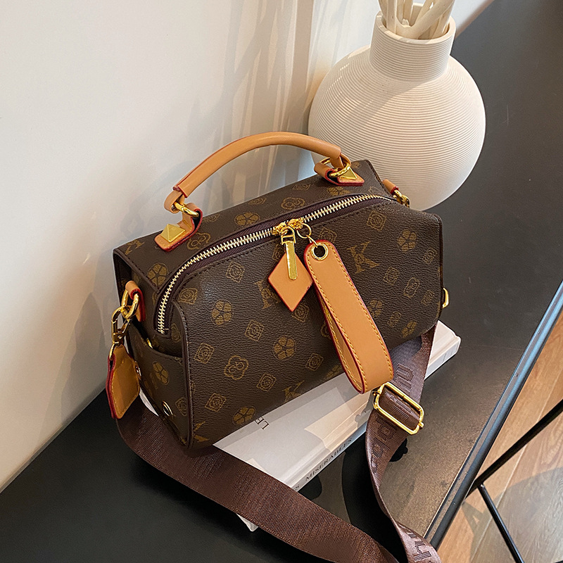 new Free shipping designer bags for womens Shoulder Bag women fashionable pillow bag single shoulder crossbody bag