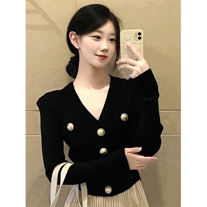 2025 autumn and winter new top designer jacket French black V-neck luxury knitted women's fashion cardigan wool sweater outdoor sweater jacket ba