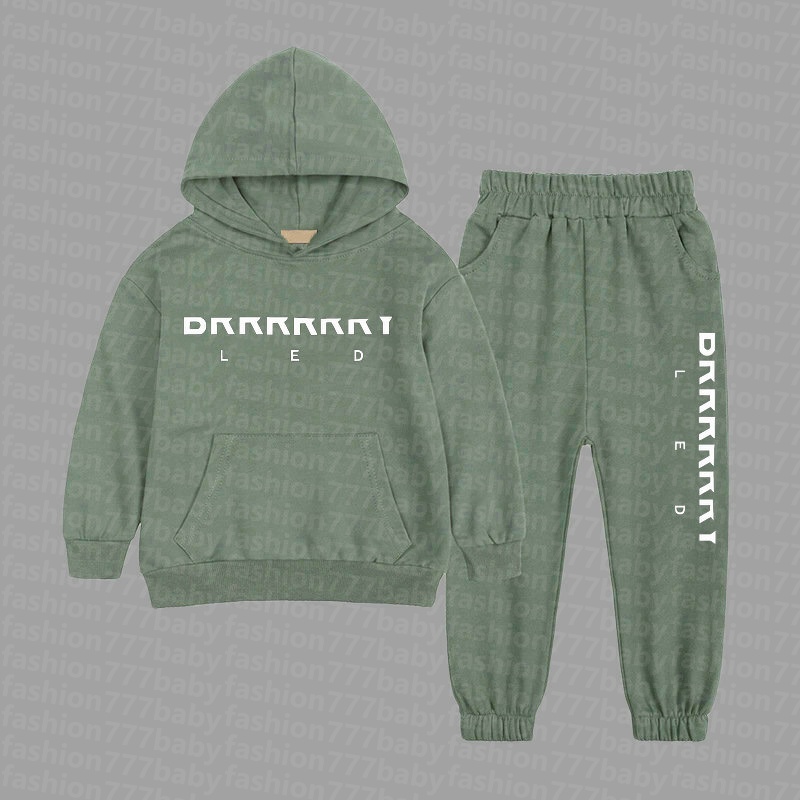 In stock children's clothing Sets fashion boys gril Outdoor sports kids clothes Luxury cotton hoodie kids designer printing sweater pants Clothing Sets